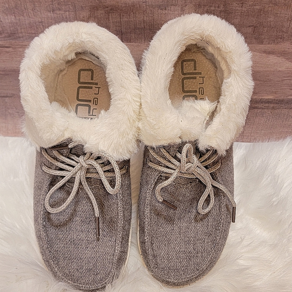 Hey Dude Britt Fur-Lined Bootie, Size 5, light grey